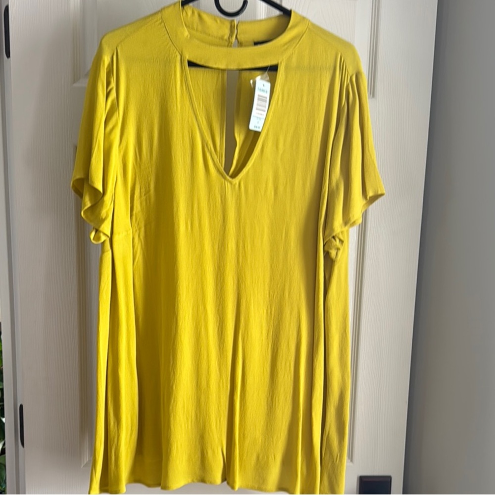 Torrid Crepe Keyhole Neck Blouse